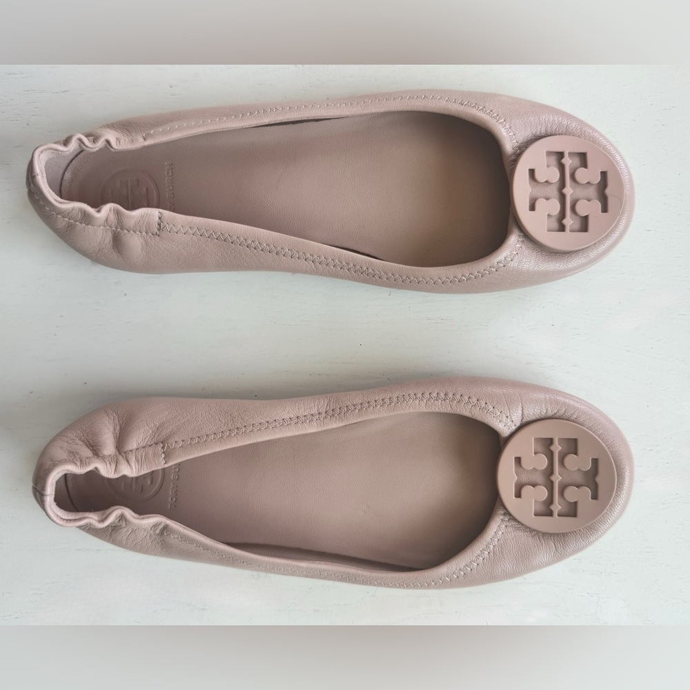 Tory Burch Minnie Travel Ballet with Logo
Size 7.5